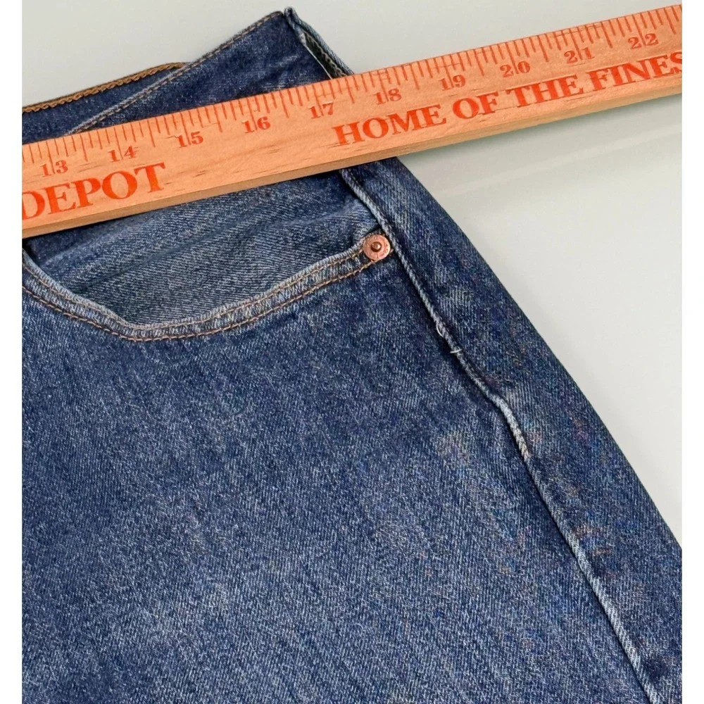 VTG 90s Levi's 501 Button Fly Denim Jean Mens 34x29 Blue Straight Fit DadCore
